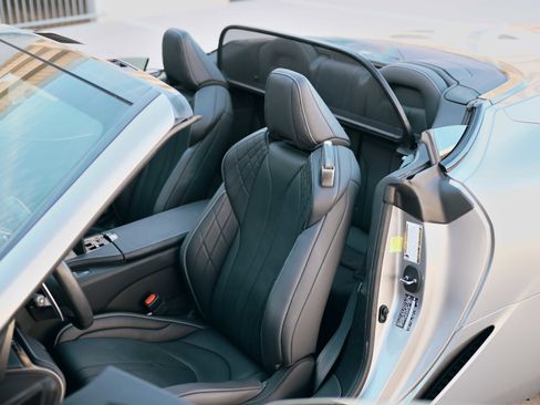 Used 2024 Lexus LC 500 Convertible image 17