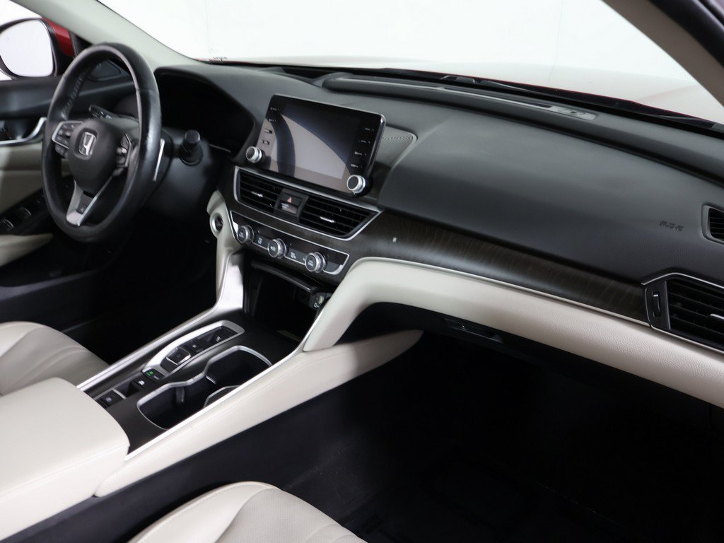Used 2019 Honda Accord Touring image 31