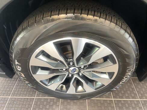 Used 2024 Subaru Outback Limited AWD/4WD image 5