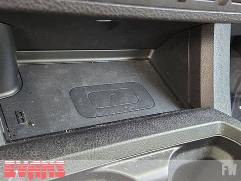 Used 2016 Toyota Tacoma Limited w/ Towing Package AWD/4WD image 13