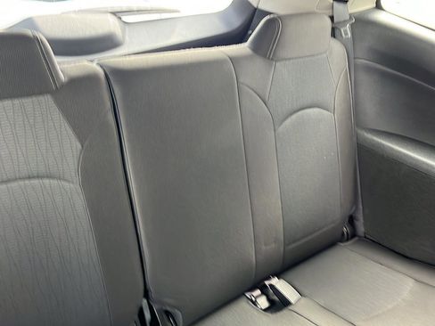 Used 2017 Chevrolet Traverse LT w/ Style and Technology Package FWD image 29