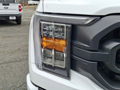 Certified 2022 Ford F150 XLT w/ Equipment Group 302A High image 28