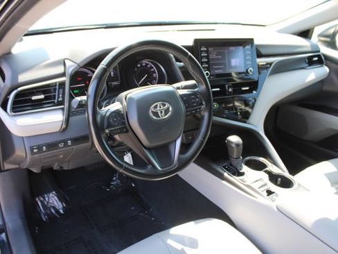 Used 2024 Toyota Camry SE FWD image 14