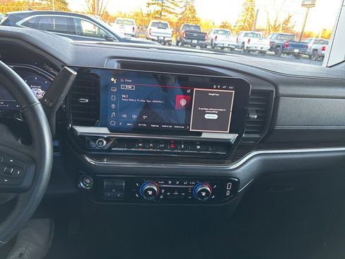 Used 2023 GMC Sierra 1500 Elevation image 11