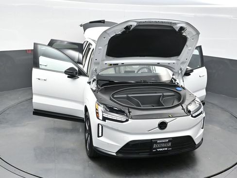 Used 2025 Volvo EX90 Plus image 37