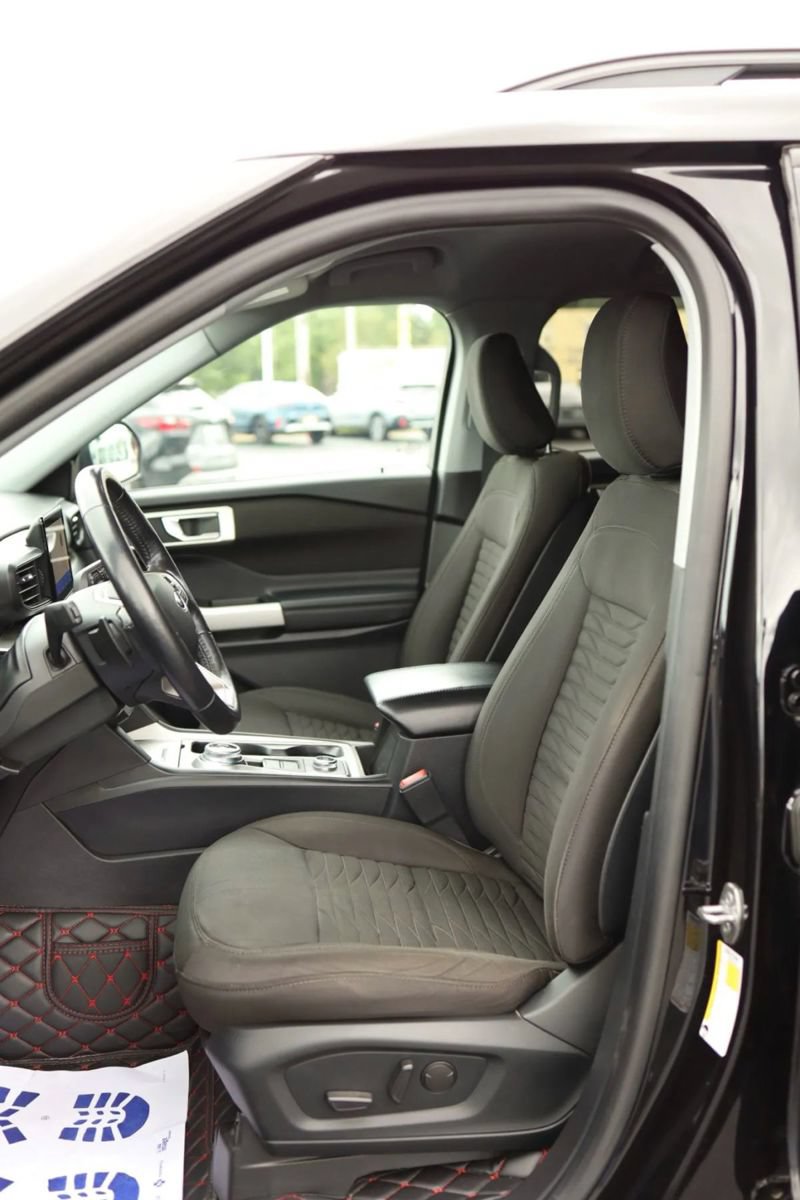Used 2020 Ford Explorer XLT w/ Comfort Package AWD/4WD image 27
