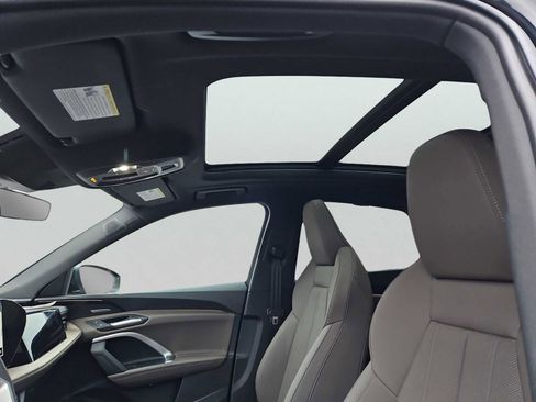 New 2025 Audi Q5 Premium Plus image 8