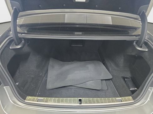 Used 2022 BMW 740i w/ M Sport Package image 30