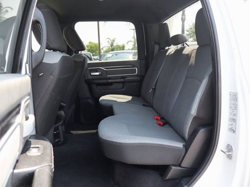 Used 2021 RAM 3500 Big Horn image 38