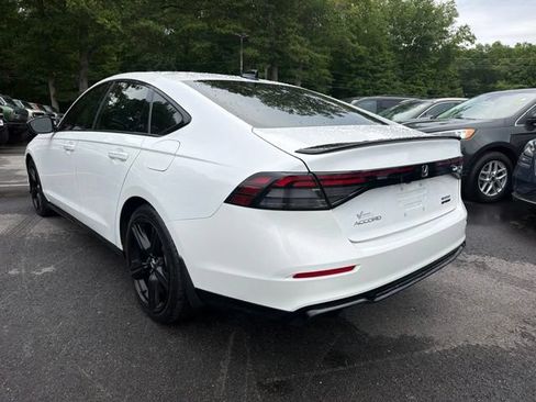 Used 2023 Honda Accord Sport image 4