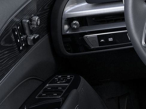 New 2025 Cadillac Lyriq Luxury image 24