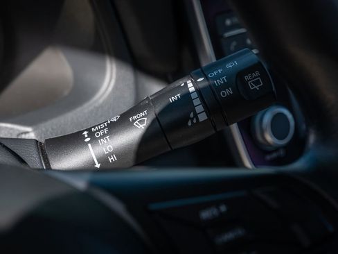 Used 2024 Nissan Leaf S image 20