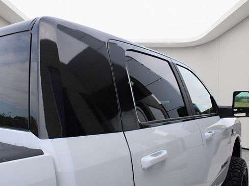 Used 2024 RAM 2500 Laramie w/ Night Edition image 10