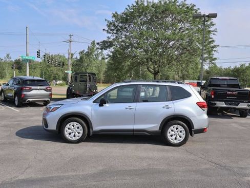 Used 2019 Subaru Forester w/ Alloy Wheel Package AWD/4WD image 4