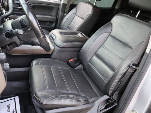 Used 2018 GMC Sierra 1500 Denali image 42