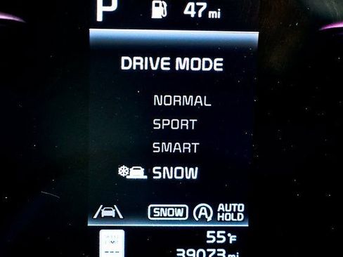 Certified 2023 Kia Sportage X-Line image 9