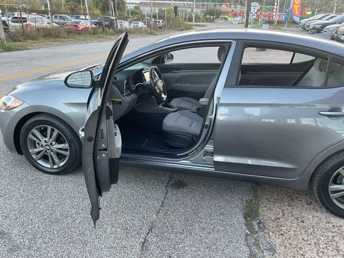 Used 2018 Hyundai Elantra Value Edition image 13
