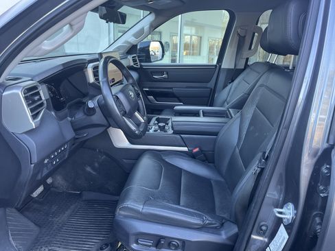 Used 2024 Toyota Tundra Limited image 6