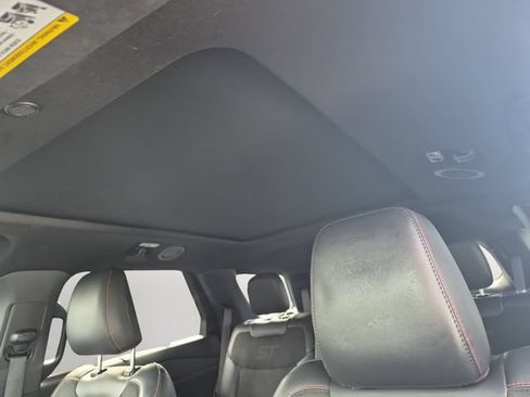 Certified 2025 Ford Explorer ST AWD/4WD image 12