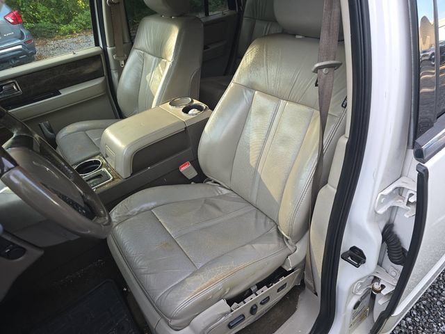 Used 2015 Lincoln Navigator 4WD image 15