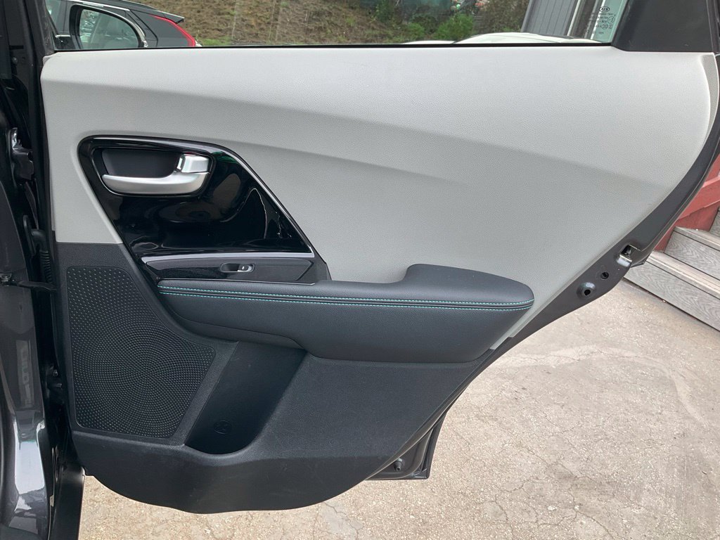 Used 2019 Kia Niro EX Premium w/ Sunroof Package FWD image 57
