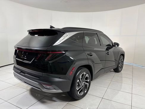 New 2025 Hyundai Tucson Limited FWD image 5