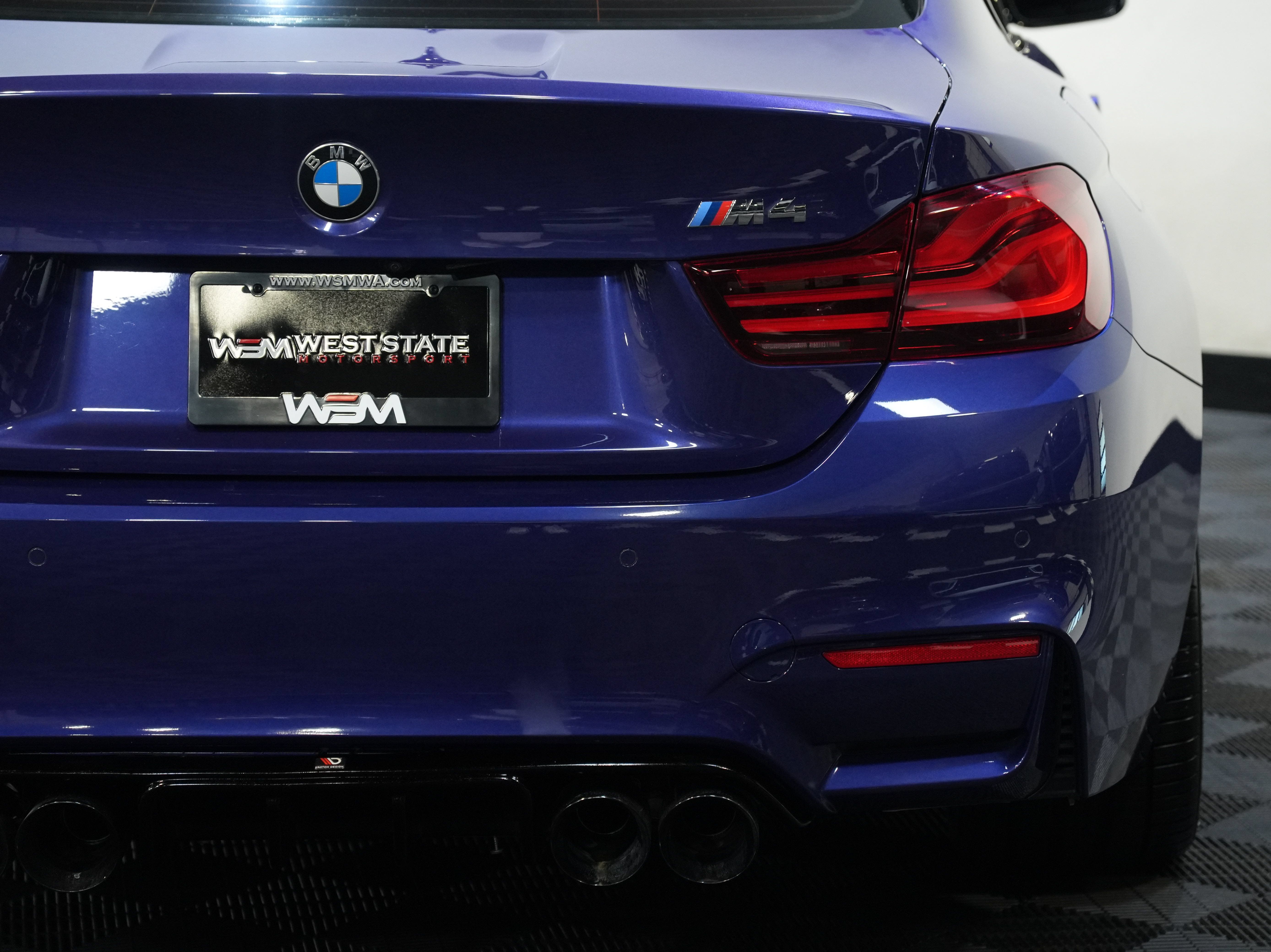 Used 2020 BMW M4 Coupe w/ Competition Package RWD image 17