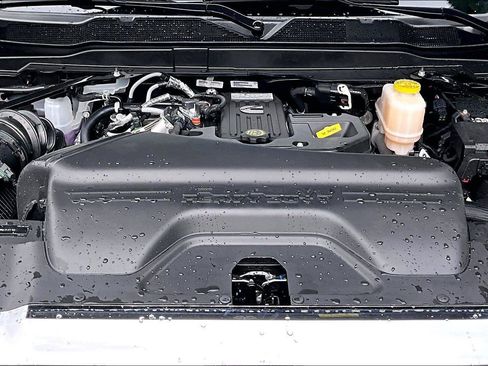 New 2026 RAM 5500 Tradesman w/ Chrome Appearance Group AWD/4WD image 11