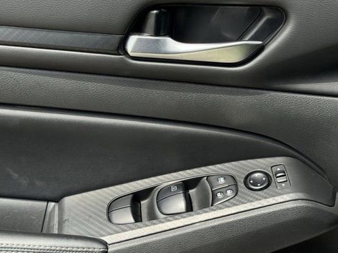 Used 2024 Nissan Altima 2.5 SV image 26