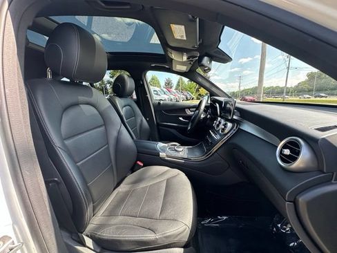 Used 2018 Mercedes-Benz GLC 300 4MATIC image 29
