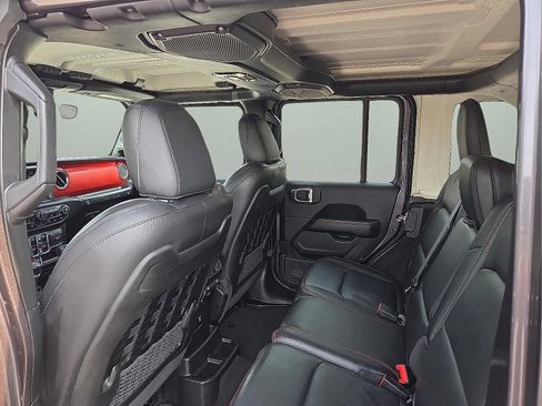 Used 2021 Jeep Wrangler Unlimited Rubicon AWD/4WD image 10