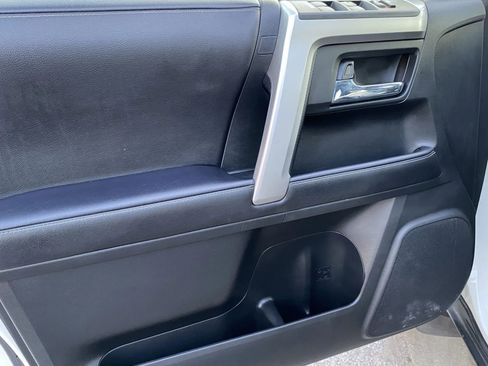 Used 2022 Toyota 4Runner SR5 Premium image 13