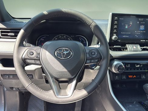 Used 2021 Toyota RAV4 XSE AWD/4WD image 22