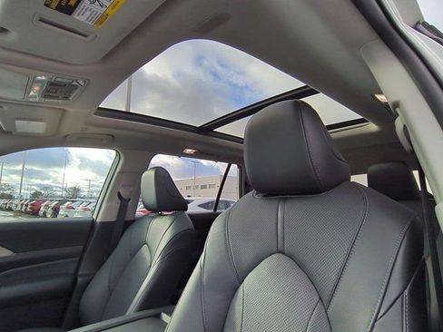 Used 2024 Toyota Grand Highlander Limited FWD image 10