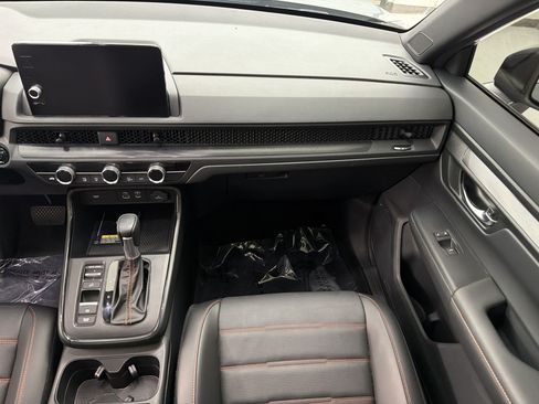 Used 2025 Honda CR-V Sport-L image 30