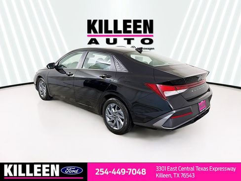 Used 2024 Hyundai Elantra SEL image 6