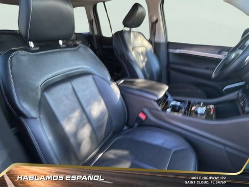 Used 2022 Jeep Grand Cherokee Limited w/ Luxury Tech Group II image 35