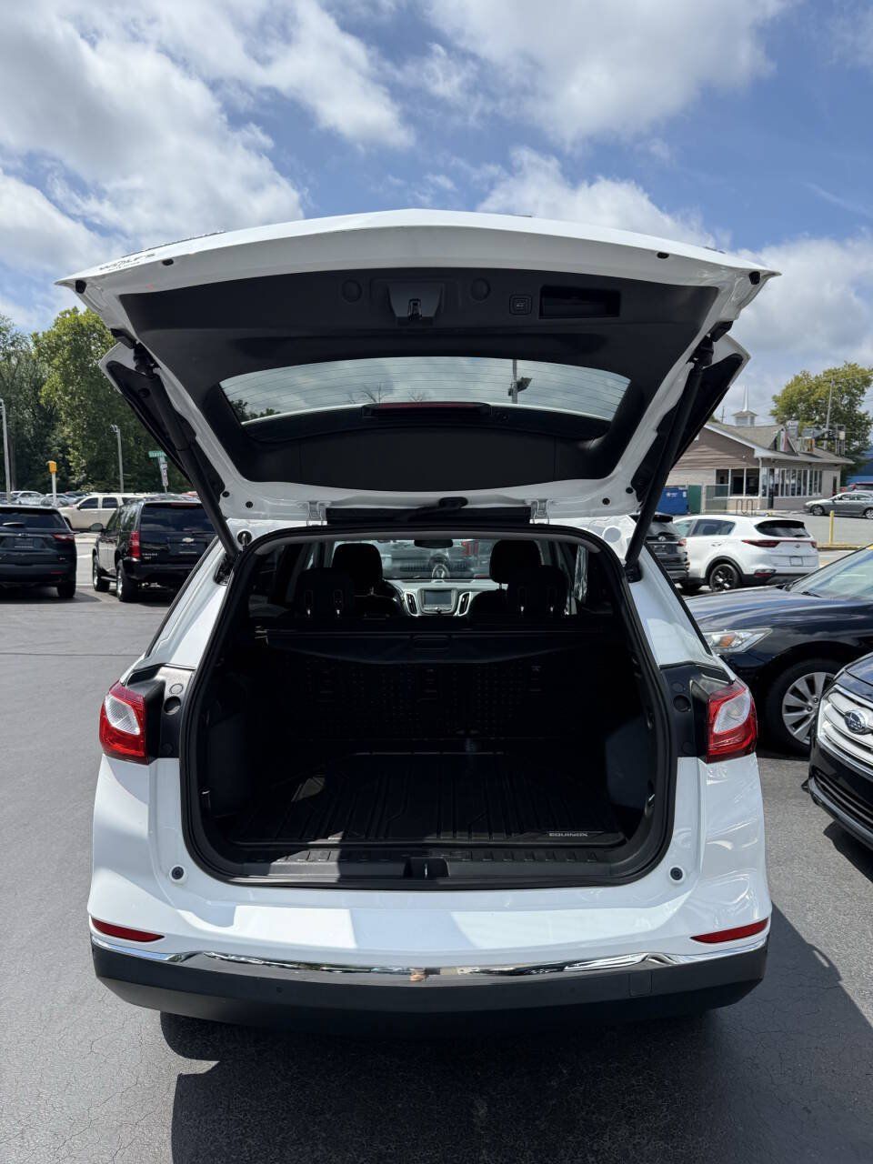 Used 2018 Chevrolet Equinox LT FWD image 15