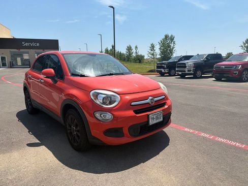 Used 2016 FIAT 500X Easy FWD image 3