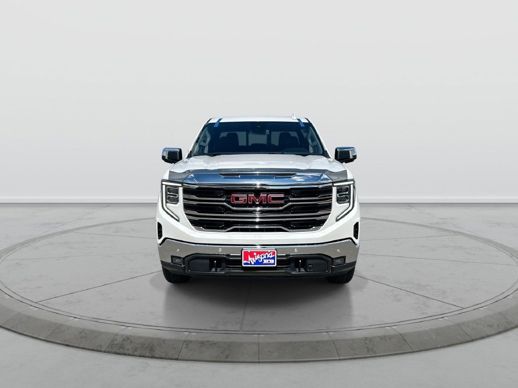 Used 2023 GMC Sierra 1500 SLT w/ SLT Premium Package AWD/4WD image 3