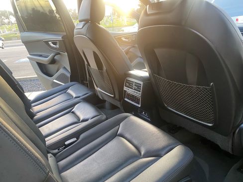 Used 2021 Audi Q7 2.0T Premium Plus w/ Executive Package image 40