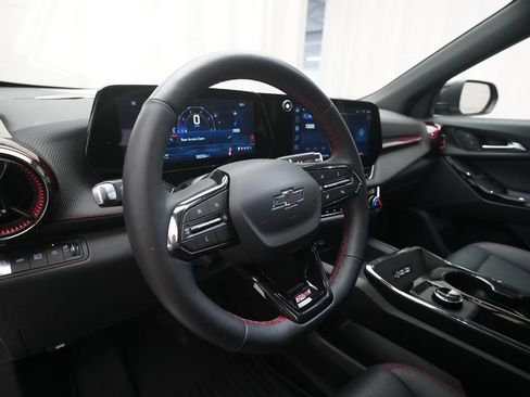 Used 2025 Chevrolet Equinox RS w/ Safety and Technology Package AWD/4WD image 8