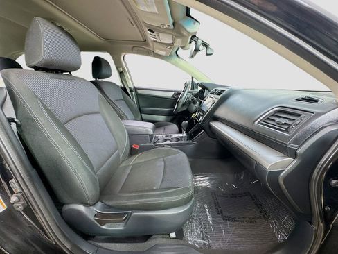Used 2019 Subaru Outback 2.5i Premium AWD/4WD image 32