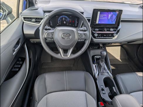 Used 2025 Toyota Corolla XSE FWD image 8