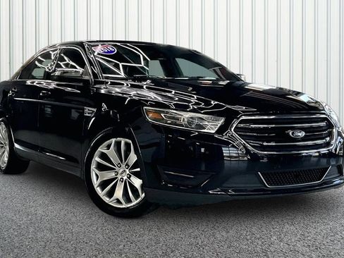 Used 2018 Ford Taurus Limited image 1