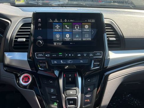 Used 2023 Honda Odyssey Touring image 17
