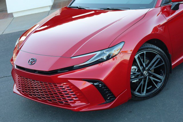 Used 2025 Toyota Camry XSE w/ Premium Package FWD image 6