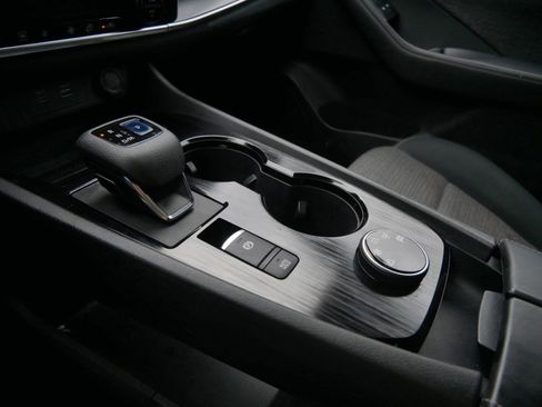 Used 2022 Nissan Rogue SV image 20