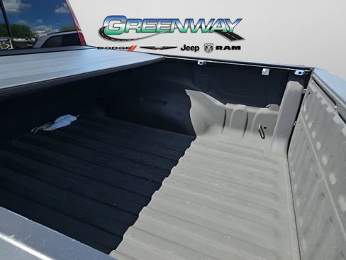 Used 2019 RAM 1500 Laramie w/ Sport Appearance Package image 9