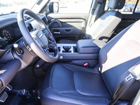 New 2025 Land Rover Defender 110 V8 image 17